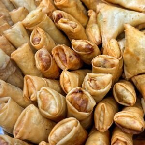 Spring roll and samosa (party)
